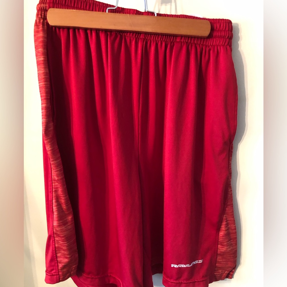 Rawlings Men’s Baseball Shorts.  Adult Size Small.  Red Color.